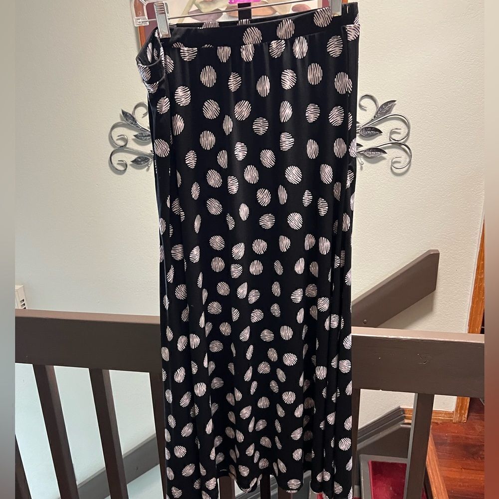 Chico’s Black & White Polka Dot Skirt #134